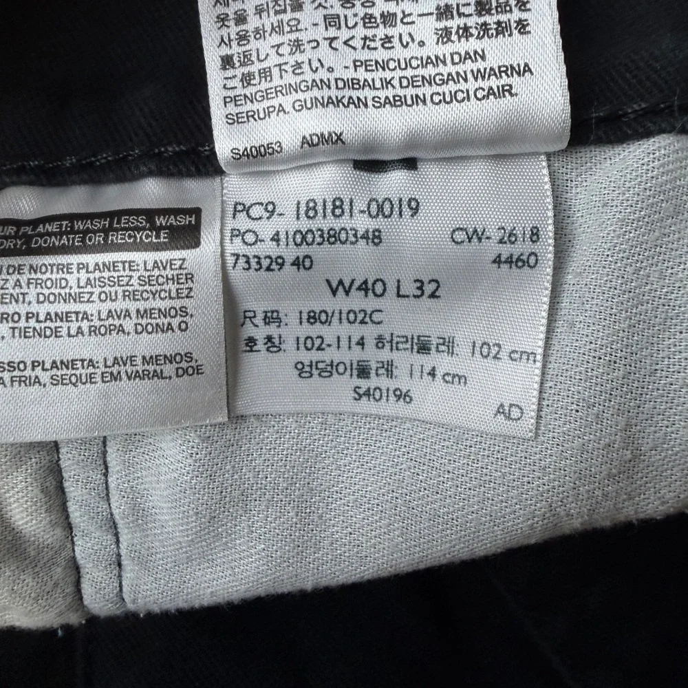 Levis 541 Athletic Taper‎ Jeans Mens 40x32 Black Denim Minimalist Casual Capsule